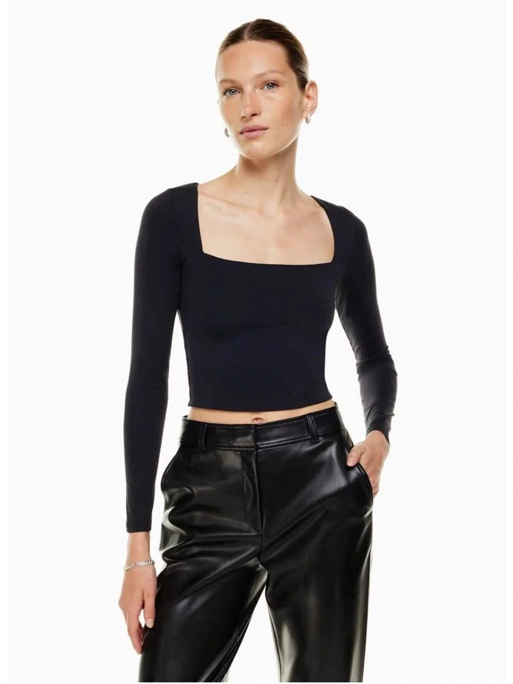 Aritzia babaton contour